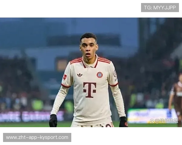 拜仁被曝主帅开撕可能影响夏窗首发引援，球队风云变幻引发热议