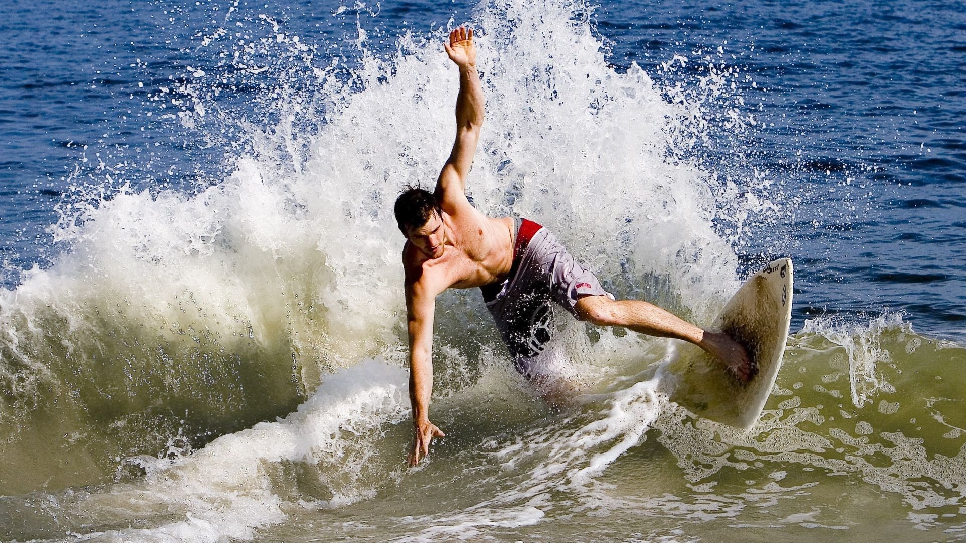 《FIFA》“足球梦想”盛典，虚拟足球引领新纪元！